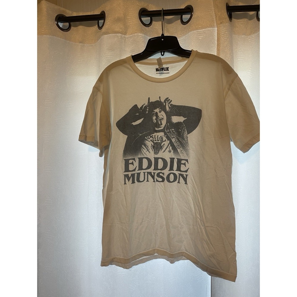 Netflix Men's Eddie Munson Stranger Things White Crew Neck T-Shirt Size L